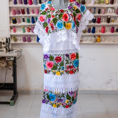 Hipil con Justán Bordado