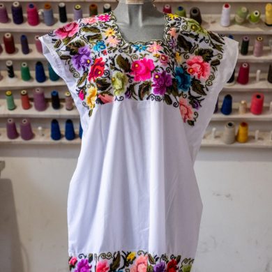 Hipil Rosas Matizadas