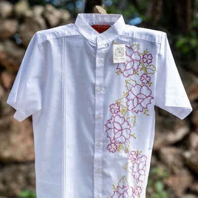 CAMISA MANGA CORTA BORDADA