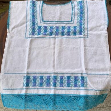 blusa tipo hipil