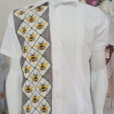 Guayabera de "Abeja K´aab"